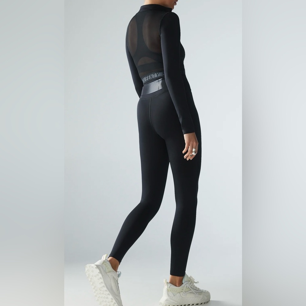 Savage X Fenty Sky-hi Super High-Waist Pocket Legging | Like New